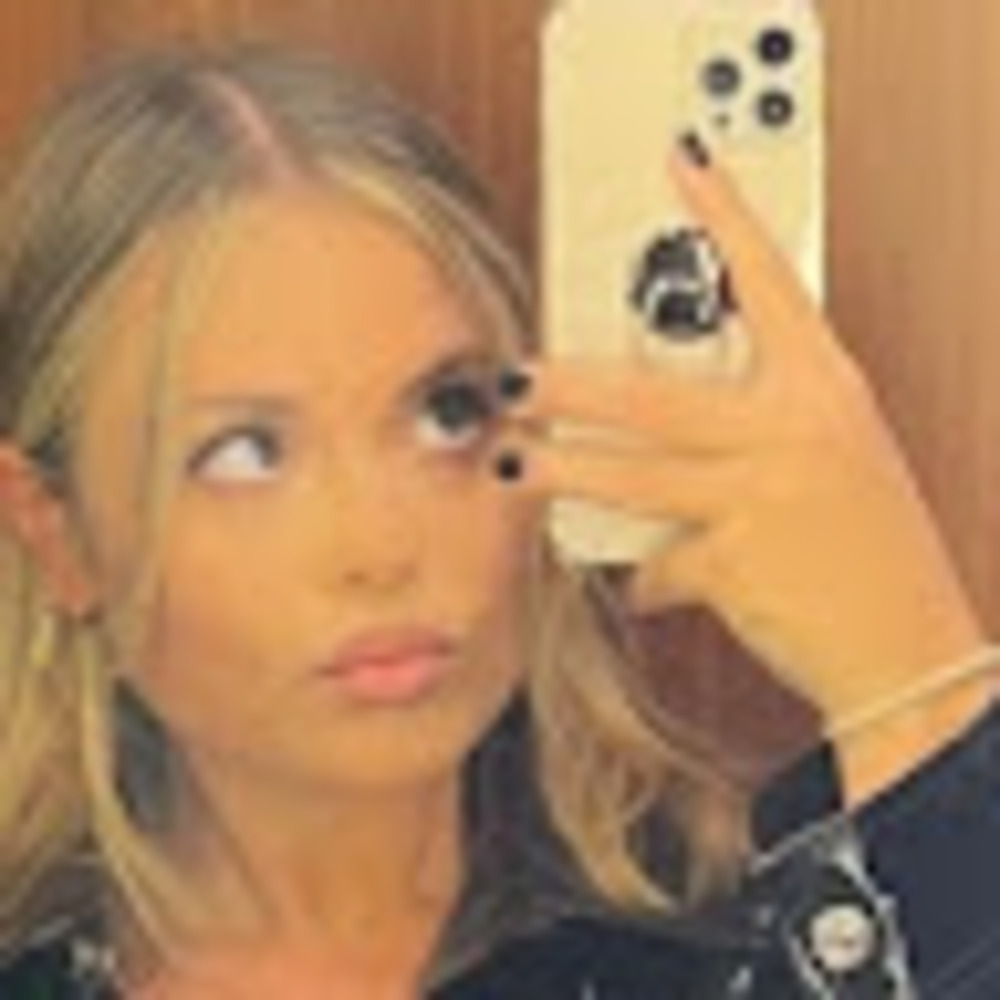 Meet your Posher, Ashley